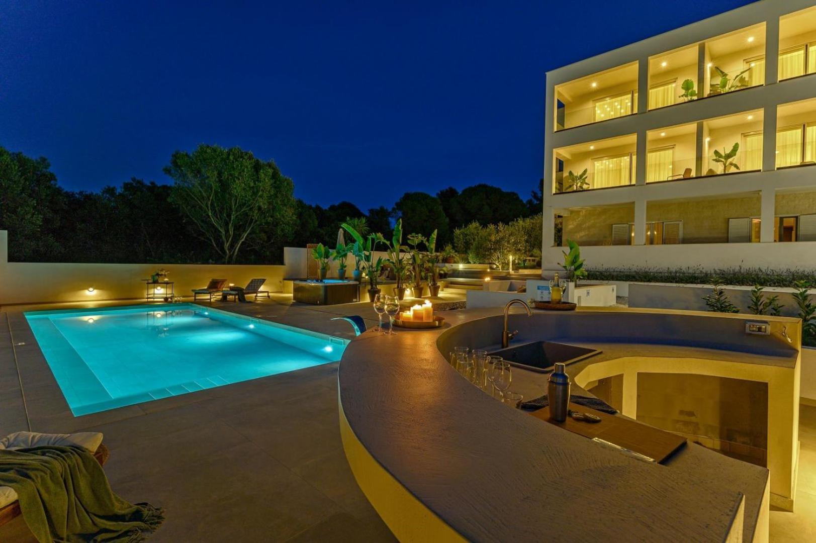 Luxury Villa Del Sogno With Pool, Jacuzzi, Parking 오크루그고른지 외부 사진
