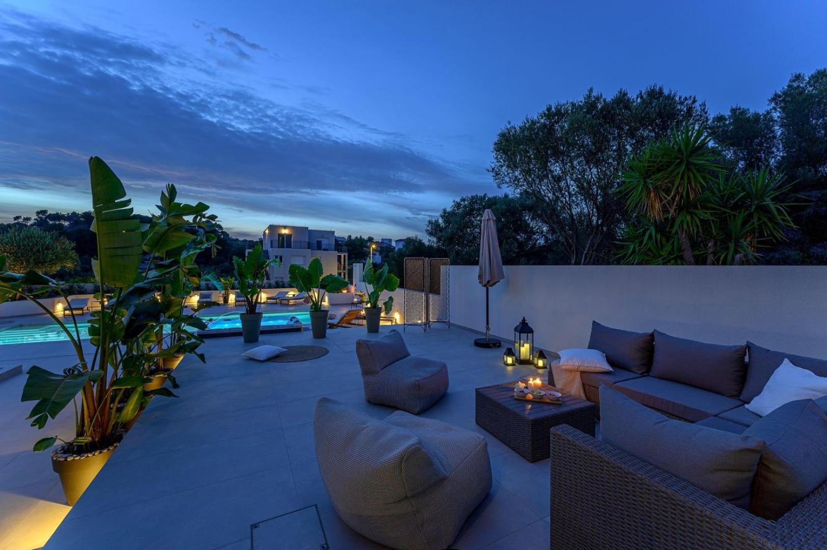 Luxury Villa Del Sogno With Pool, Jacuzzi, Parking 오크루그고른지 외부 사진