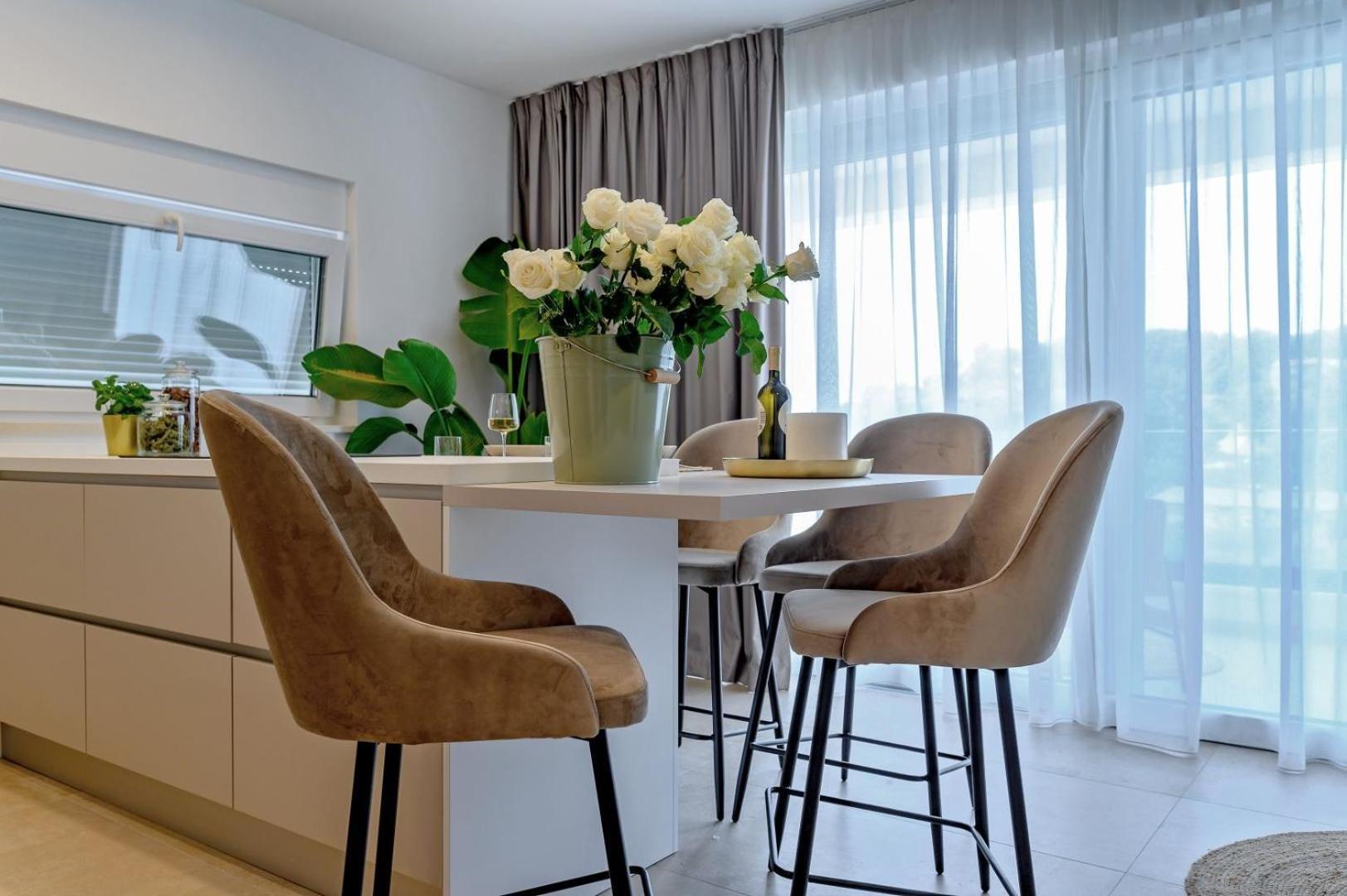 Luxury Villa Del Sogno With Pool, Jacuzzi, Parking 오크루그고른지 외부 사진