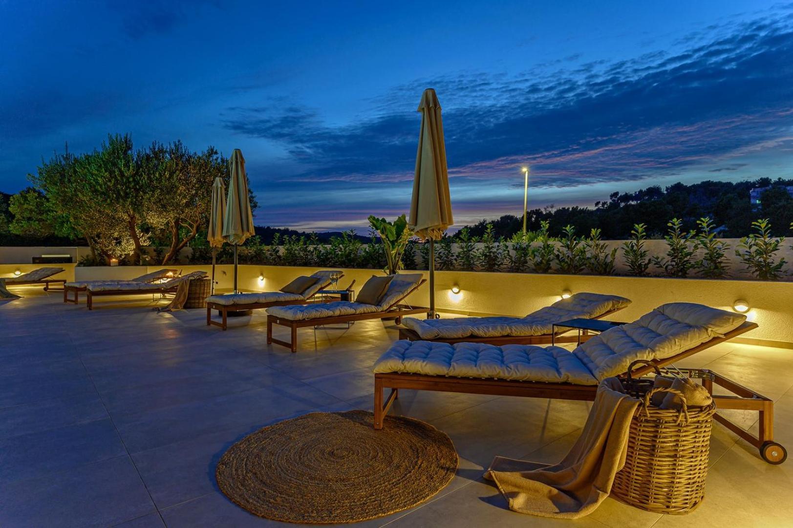 Luxury Villa Del Sogno With Pool, Jacuzzi, Parking 오크루그고른지 외부 사진